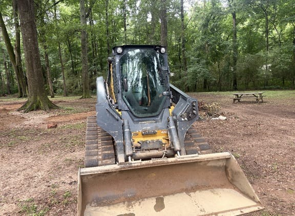 2020 John Deere 331G Equipment Image0