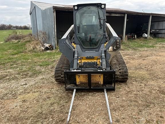 Image of John Deere 331G equipment image 2