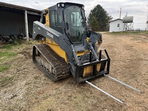 Image of John Deere 331G equipment image 3