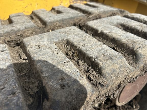 Image of John Deere 331G equipment image 2