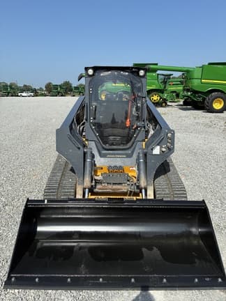 Image of John Deere 331G equipment image 1