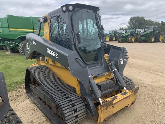 Image of John Deere 331G equipment image 1