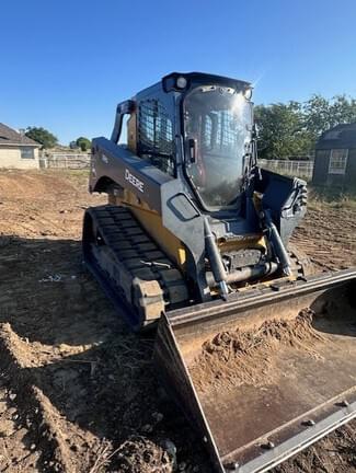 Image of John Deere 331G equipment image 4