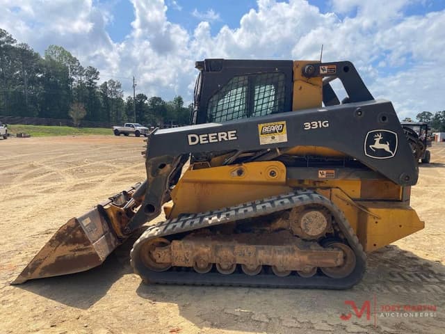 Image of John Deere 331G equipment image 4