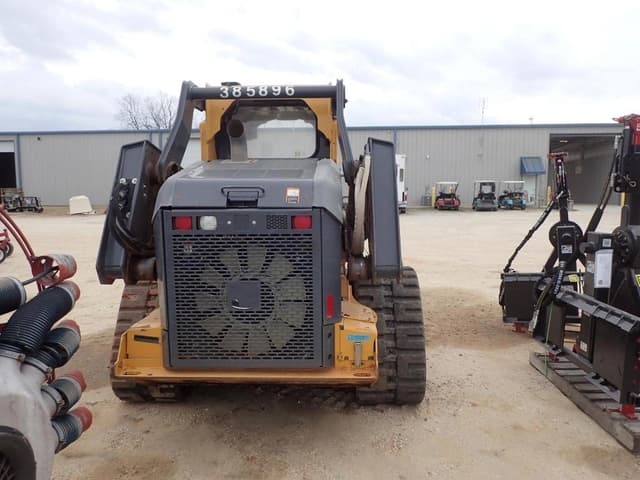 Image of John Deere 331G equipment image 4