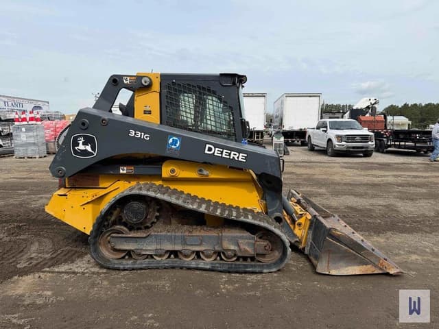 Image of John Deere 331G equipment image 4