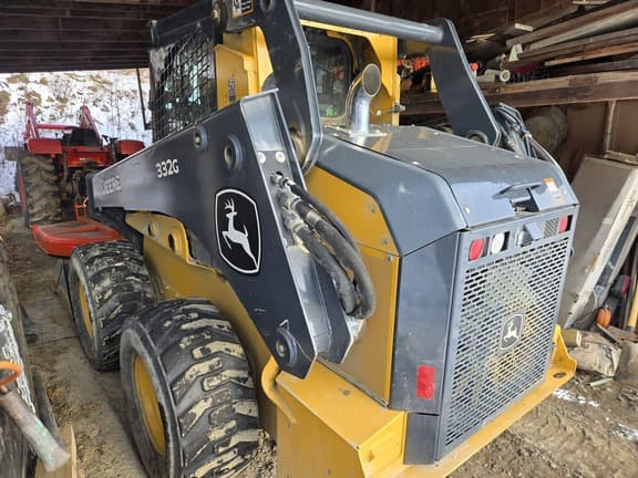 Image of John Deere 332G Primary image