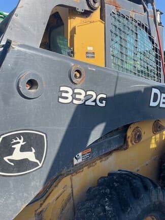Image of John Deere 332G equipment image 3
