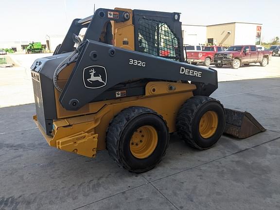 Image of John Deere 332G equipment image 3