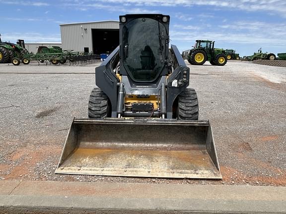 Image of John Deere 332G equipment image 1