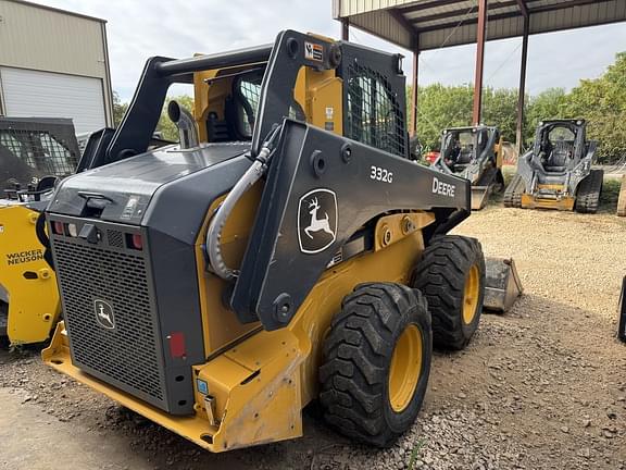 Image of John Deere 332G equipment image 3