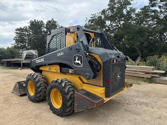 Image of John Deere 332G equipment image 3