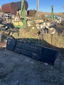 Image of John Deere 332G equipment image 2