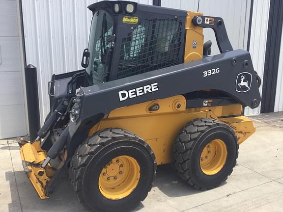 Image of John Deere 332G equipment image 2