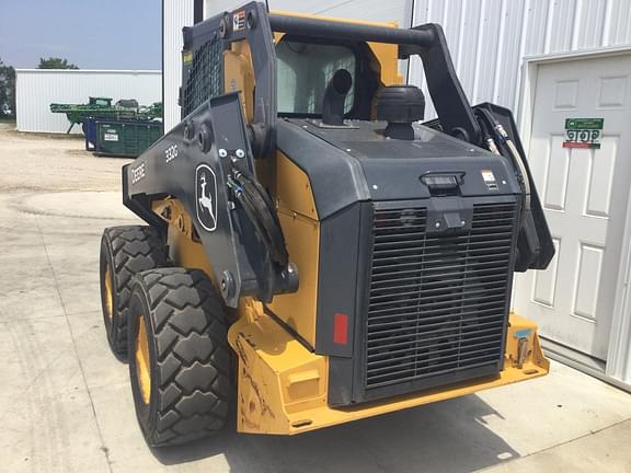 Image of John Deere 332G equipment image 3