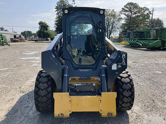 Image of John Deere 332G equipment image 3