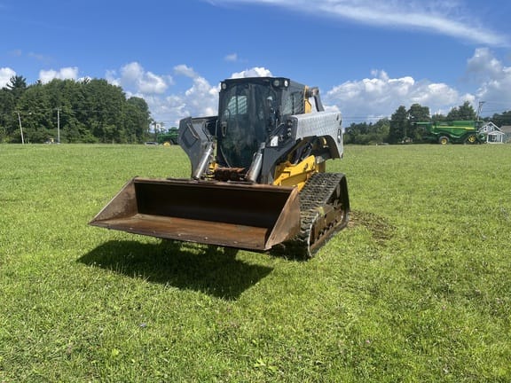 2020 John Deere 333G Equipment Image0