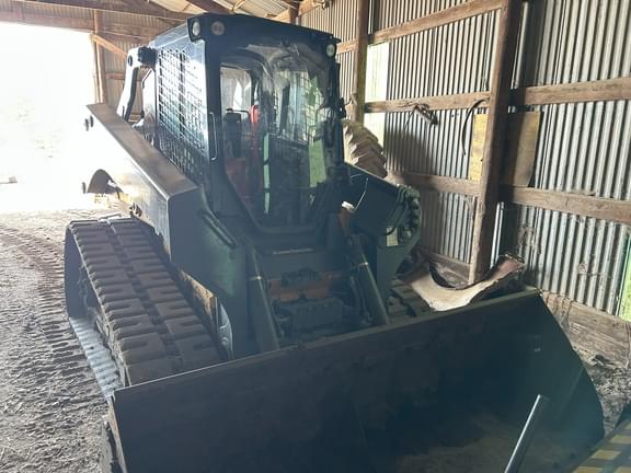 Image of John Deere 333G equipment image 1
