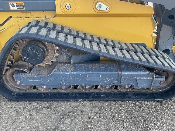 Image of John Deere 333G equipment image 2