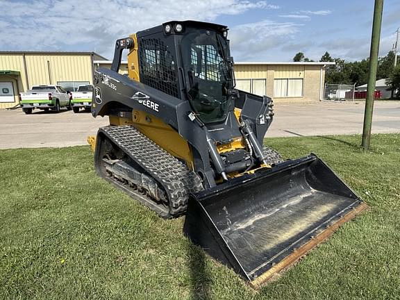Image of John Deere 333G equipment image 2