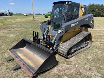 Main image John Deere 333G