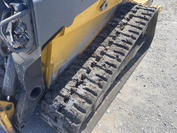 Image of John Deere 333G equipment image 3