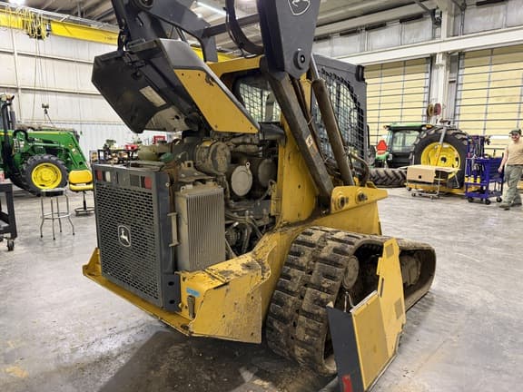 Image of John Deere 333G equipment image 1