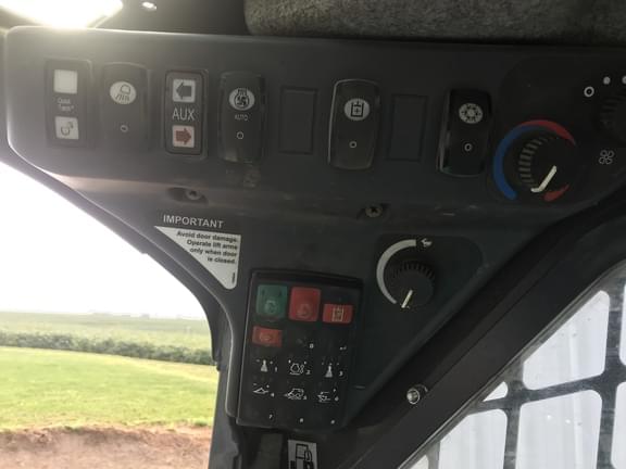 Image of John Deere 333G equipment image 1