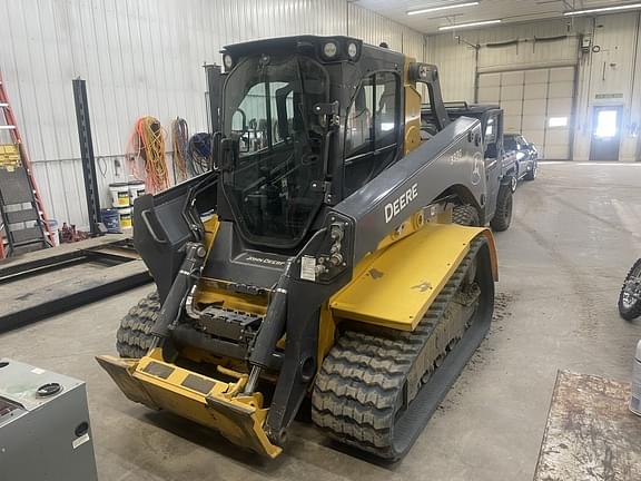 2020 John Deere 333G Equipment Image0
