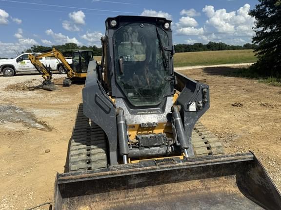 Image of John Deere 333G equipment image 3