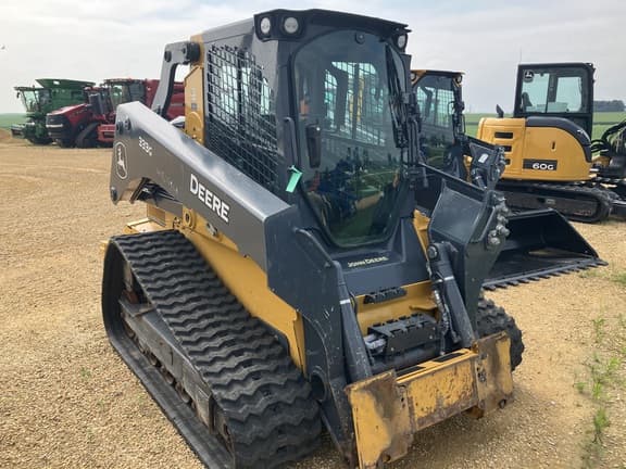 Image of John Deere 333G equipment image 2