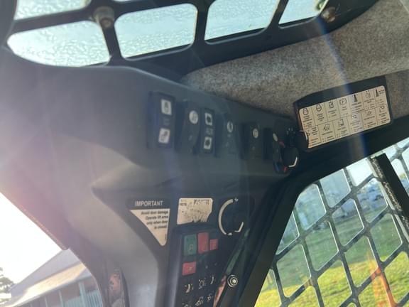 Image of John Deere 333G equipment image 3
