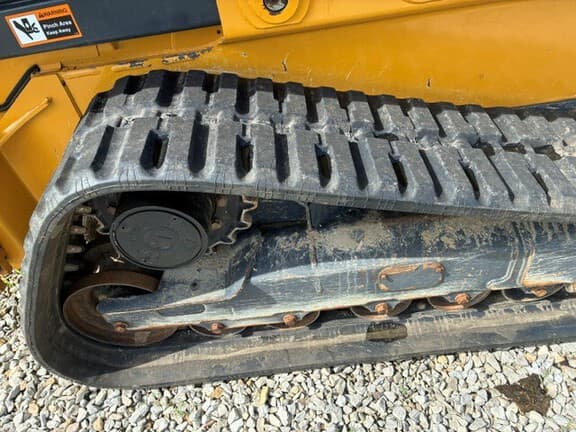 Image of John Deere 333G equipment image 4