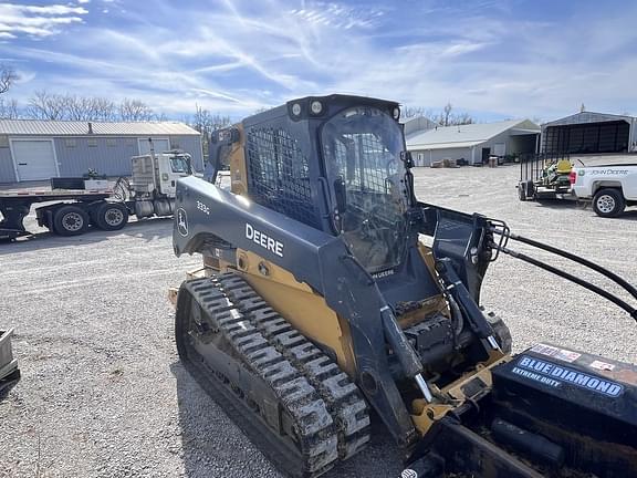 Image of John Deere 333G Primary image