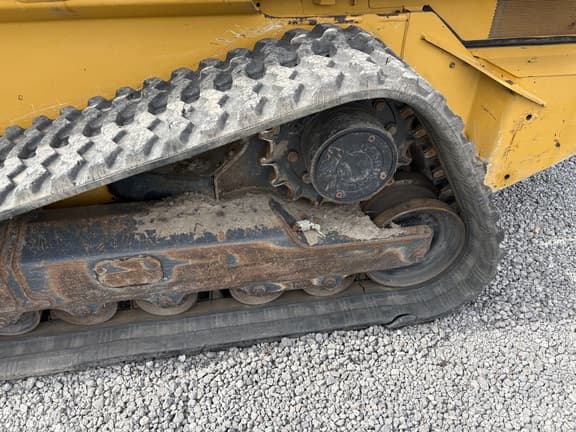 Image of John Deere 333G equipment image 4