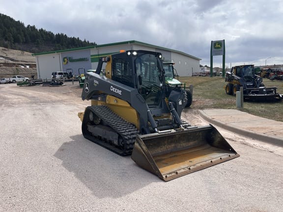 Main image John Deere 333G