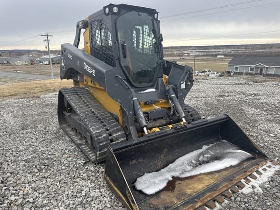 Main image John Deere 333G