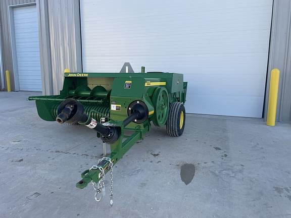 Image of John Deere 338 equipment image 4