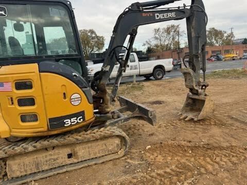 2020 John Deere 35G Equipment Image0