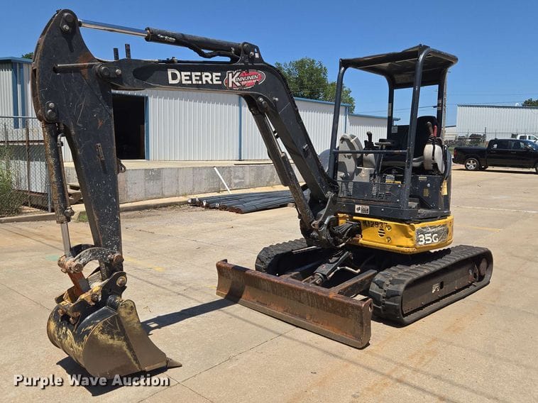 2020 John Deere 35G Equipment Image0