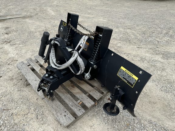 2020 John Deere 366 Equipment Image0