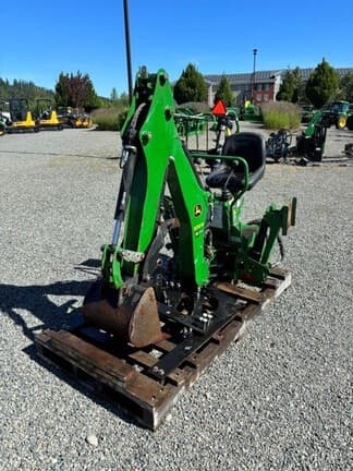 Image of John Deere 370B equipment image 1