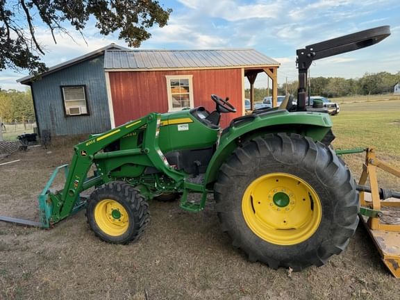 2020 John Deere 4044M Equipment Image0