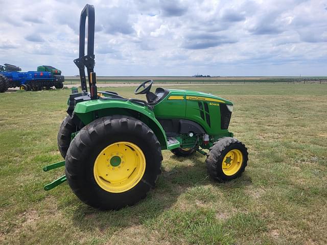 Image of John Deere 4044M equipment image 1