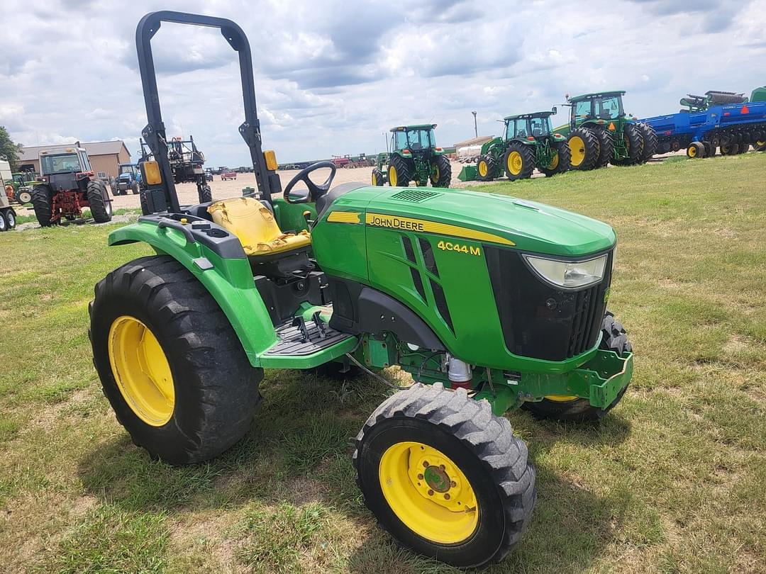 Image of John Deere 4044M Primary image