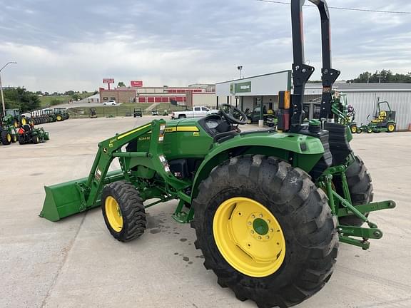 Image of John Deere 4044M equipment image 2