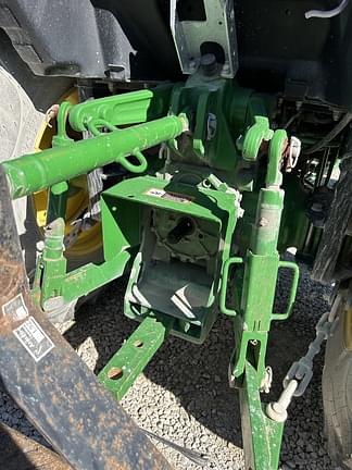 Image of John Deere 4044M equipment image 4