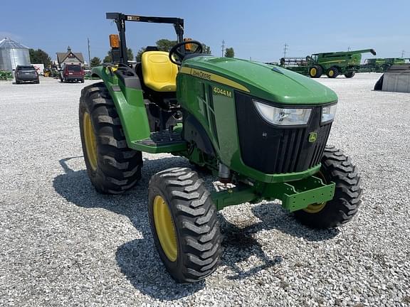 Image of John Deere 4044M equipment image 2