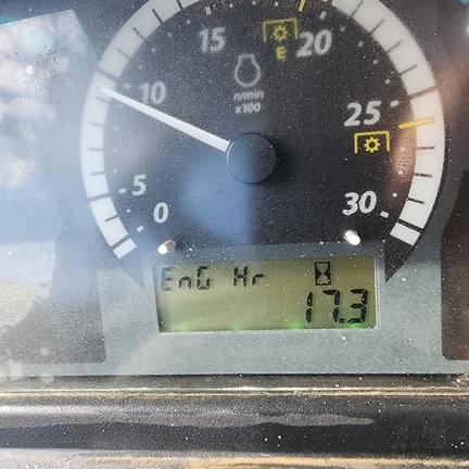 Image of John Deere 4044R equipment image 4