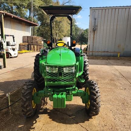 Image of John Deere 4044R equipment image 3